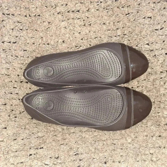 CROCS-Shiny Brown Cap Toe-Dark Brown-Slip On-Ballet Flats-6M-Excellent - Picture 6 of 7